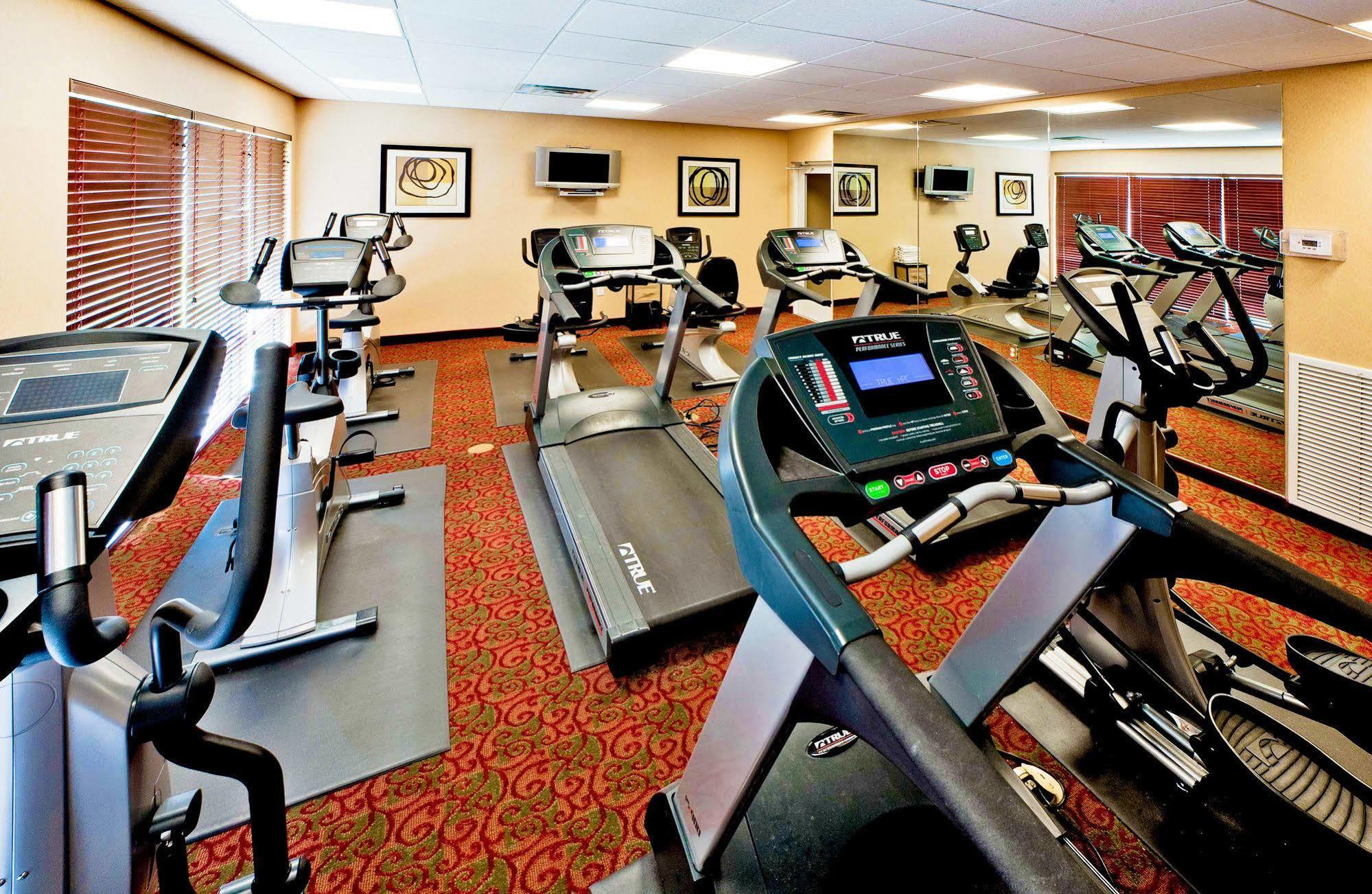 Hawthorn Extended Stay By Wyndham Кингсленд Екстериор снимка