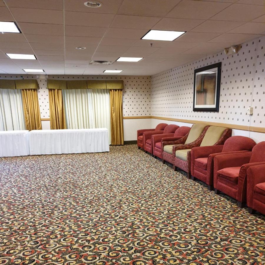 Hawthorn Extended Stay By Wyndham Кингсленд Екстериор снимка